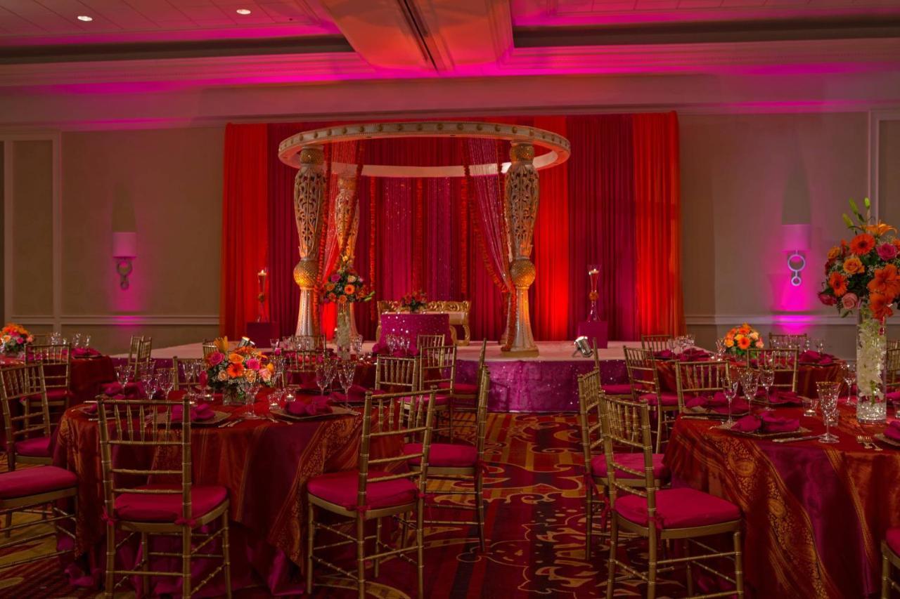 Falls Church Marriott Fairview Park Restaurant bilde